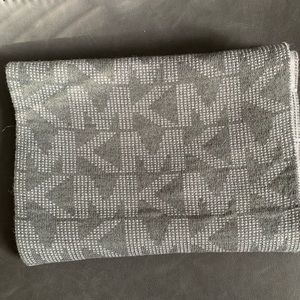 Michael Kors scarf